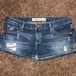 Hollister low rise shorts size 9